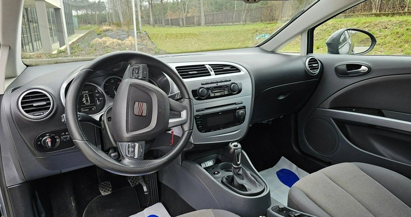 Seat Leon cena 22900 przebieg: 209000, rok produkcji 2010 z Krosno Odrzańskie małe 232